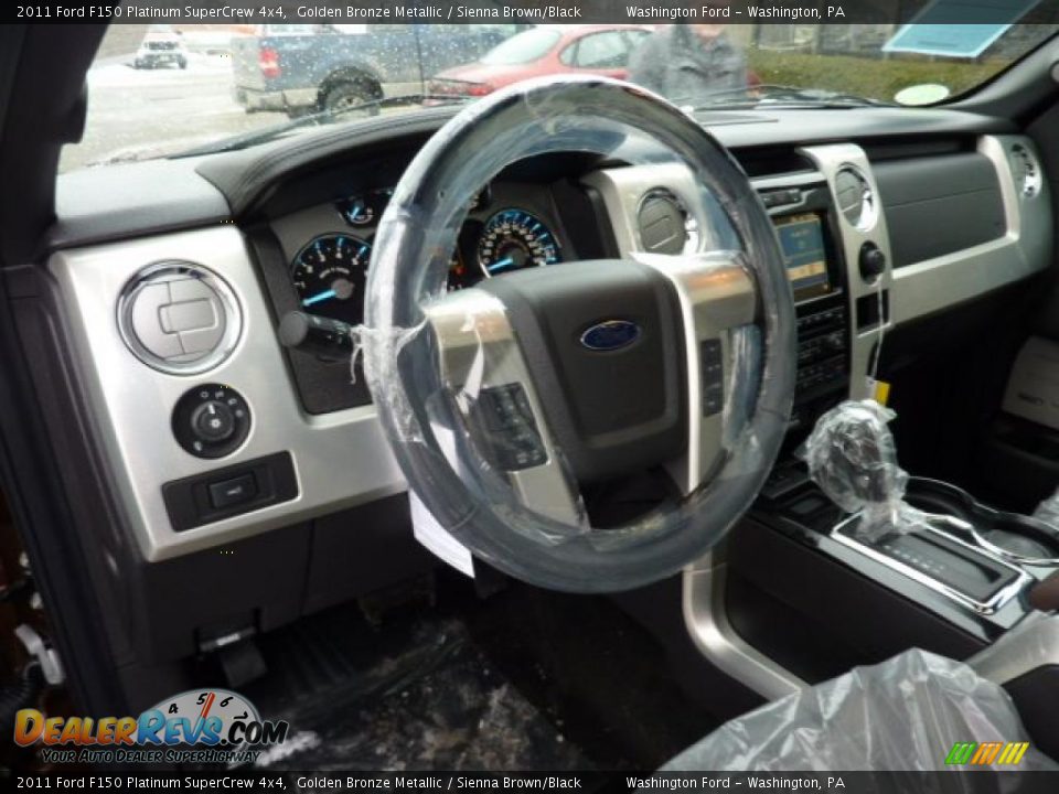 Dashboard of 2011 Ford F150 Platinum SuperCrew 4x4 Photo #11