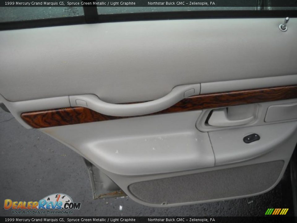 Door Panel of 1999 Mercury Grand Marquis GS Photo #14