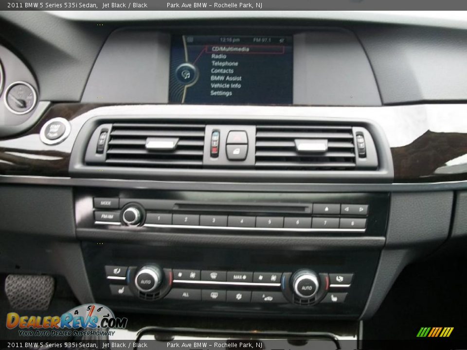 2011 BMW 5 Series 535i Sedan Jet Black / Black Photo #18