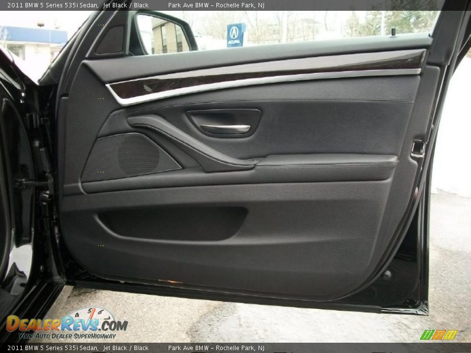 Door Panel of 2011 BMW 5 Series 535i Sedan Photo #25