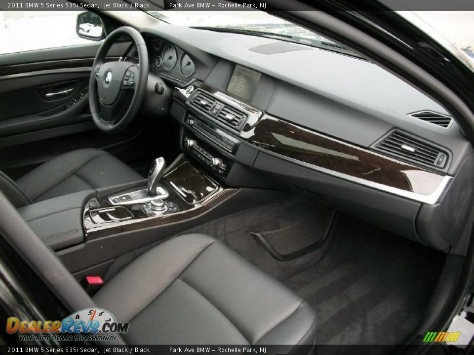 Dashboard of 2011 BMW 5 Series 535i Sedan Photo #26