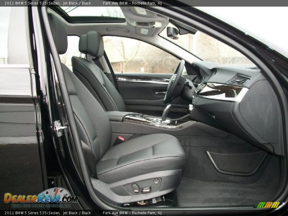 2011 BMW 5 Series 535i Sedan Jet Black / Black Photo #28