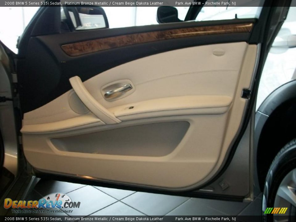 2008 BMW 5 Series 535i Sedan Platinum Bronze Metallic / Cream Beige Dakota Leather Photo #25