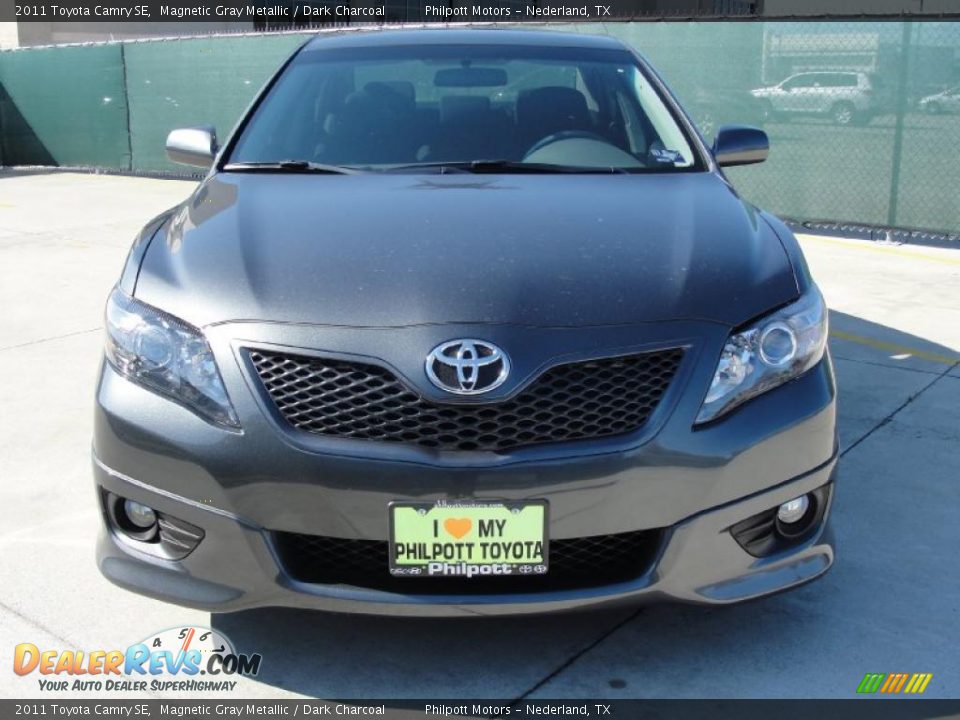 2011 Toyota Camry SE Magnetic Gray Metallic / Dark Charcoal Photo #8