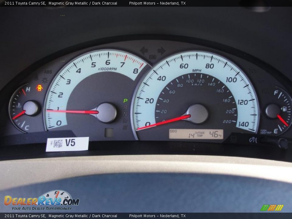 2011 Toyota Camry SE Magnetic Gray Metallic / Dark Charcoal Photo #30
