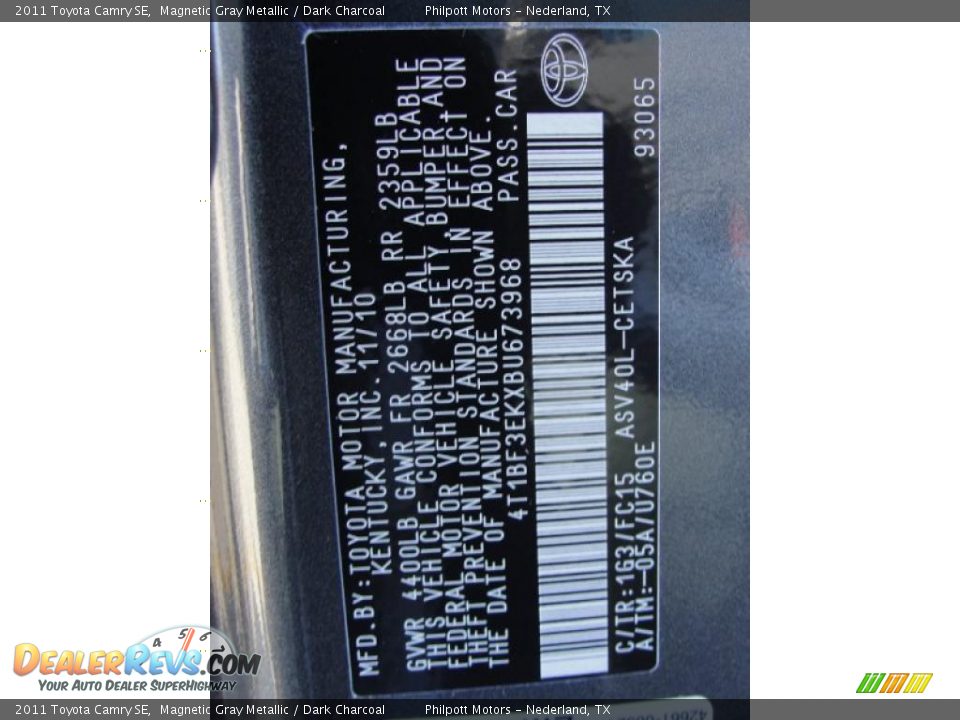2011 Toyota Camry SE Magnetic Gray Metallic / Dark Charcoal Photo #33
