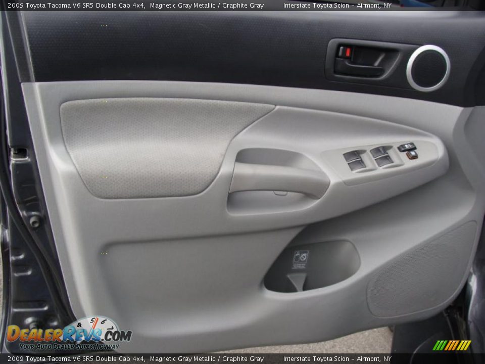 Door Panel of 2009 Toyota Tacoma V6 SR5 Double Cab 4x4 Photo #7