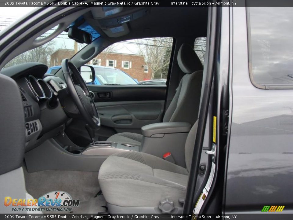 Graphite Gray Interior - 2009 Toyota Tacoma V6 SR5 Double Cab 4x4 Photo #8