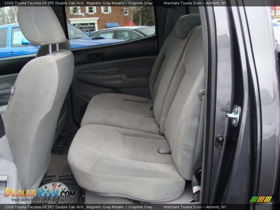 Graphite Gray Interior - 2009 Toyota Tacoma V6 SR5 Double Cab 4x4 Photo #10