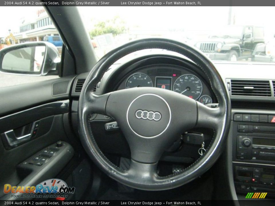 2004 Audi S4 4.2 quattro Sedan Steering Wheel Photo #18