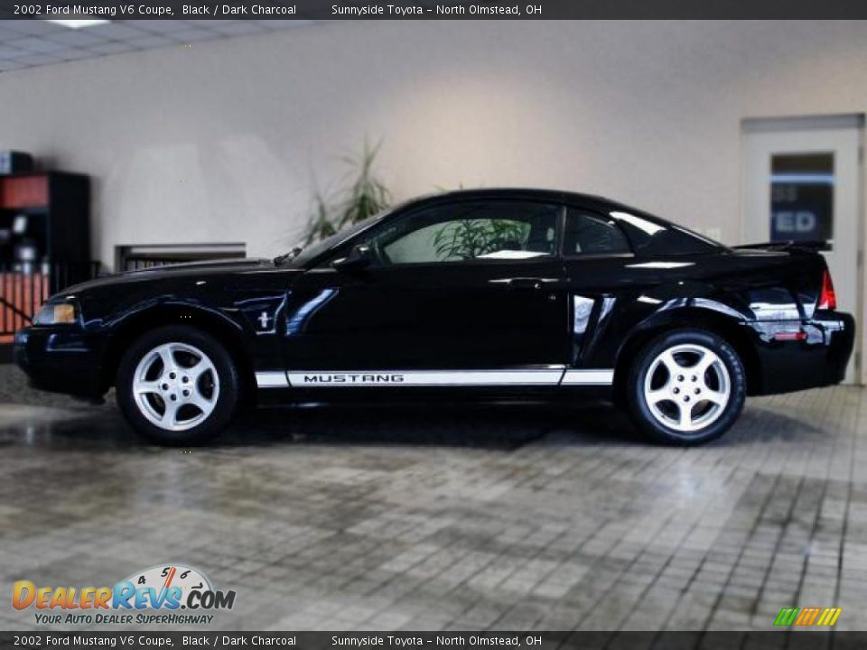 2002 Ford Mustang V6 Coupe Black / Dark Charcoal Photo #4