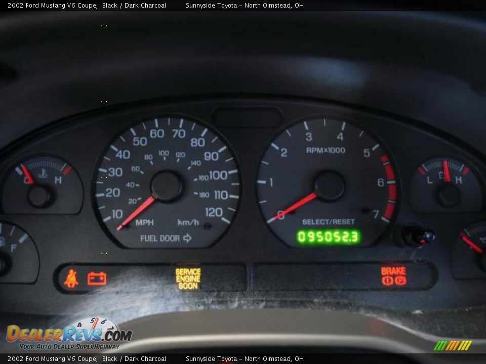 2002 Ford Mustang V6 Coupe Gauges Photo #12