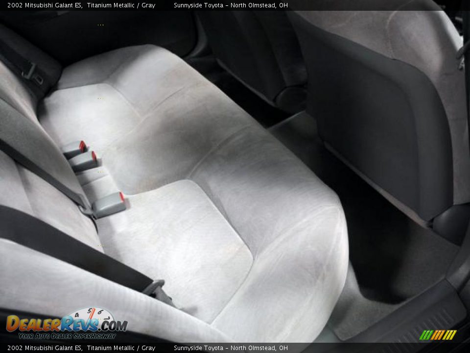 2002 Mitsubishi Galant ES Titanium Metallic / Gray Photo #10
