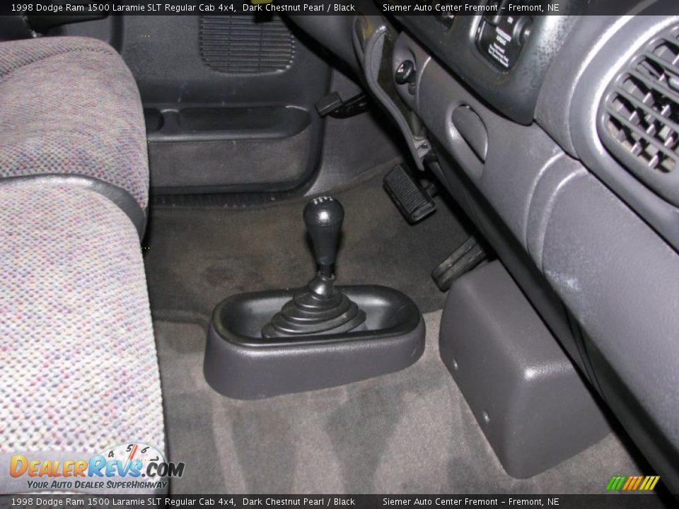 1998 Dodge Ram 1500 Laramie SLT Regular Cab 4x4 Dark Chestnut Pearl / Black Photo #9
