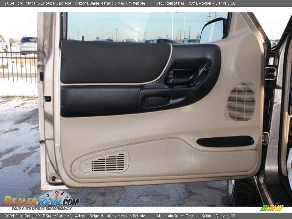 Door Panel of 2004 Ford Ranger XLT SuperCab 4x4 Photo #13