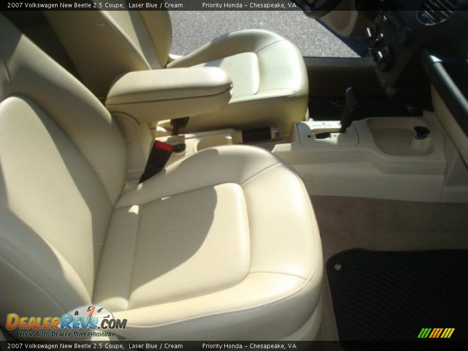 2007 Volkswagen New Beetle 2.5 Coupe Laser Blue / Cream Photo #12