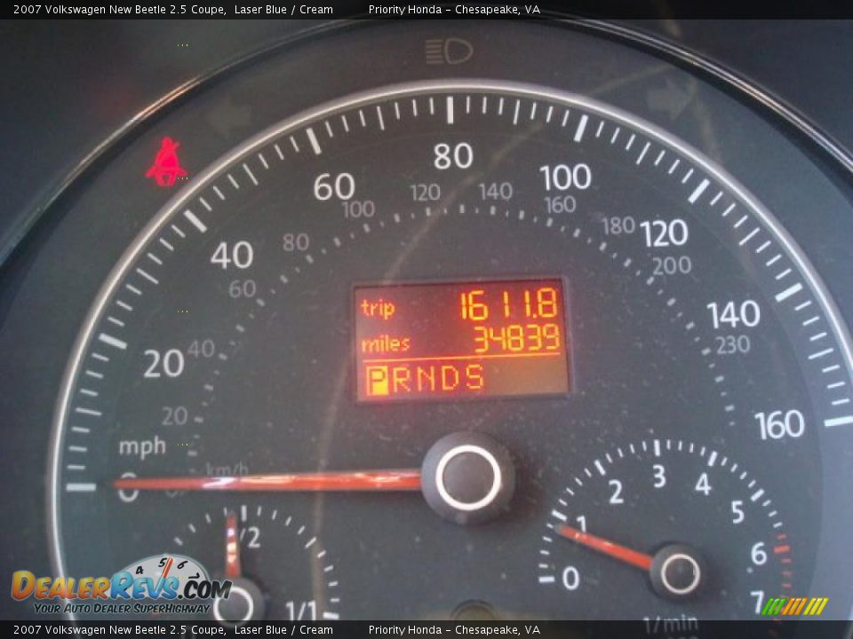 2007 Volkswagen New Beetle 2.5 Coupe Gauges Photo #19