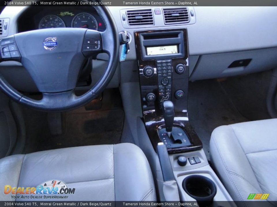 2004 Volvo S40 T5 Mistral Green Metallic / Dark Beige/Quartz Photo #18