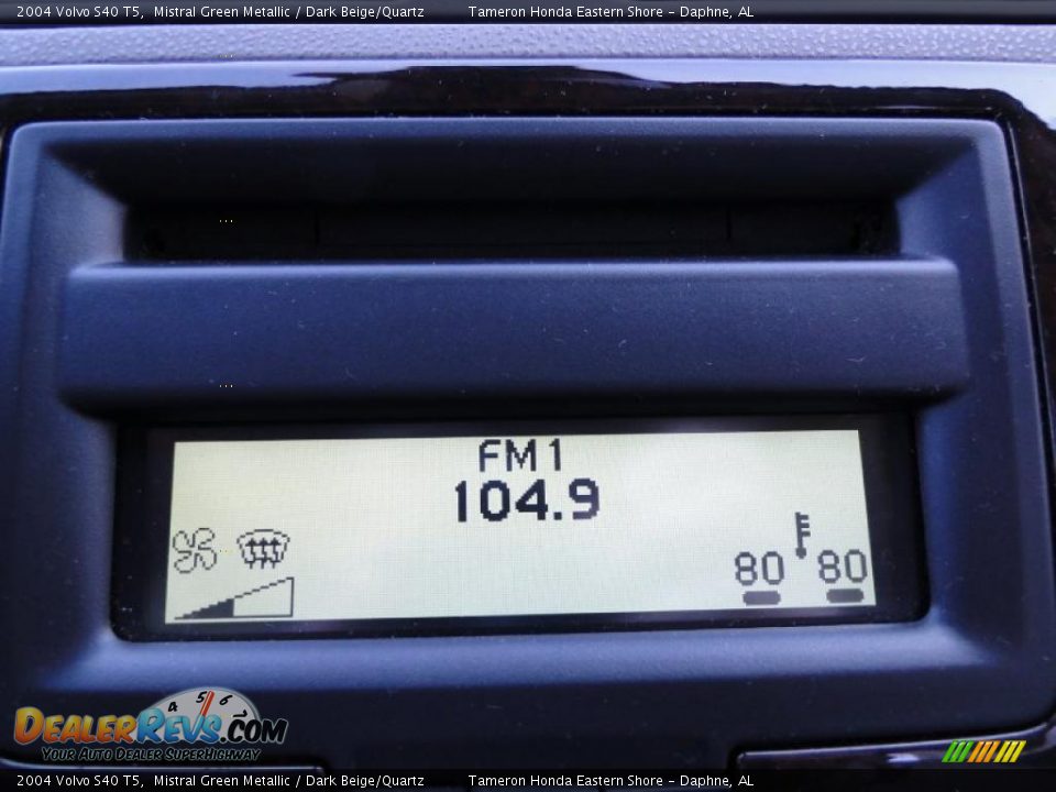 2004 Volvo S40 T5 Mistral Green Metallic / Dark Beige/Quartz Photo #21