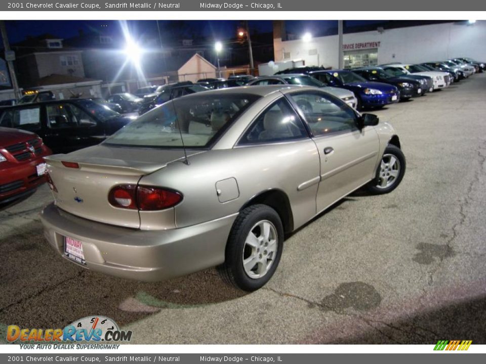 2001 Chevrolet Cavalier Coupe Sandrift Metallic / Neutral Photo #4