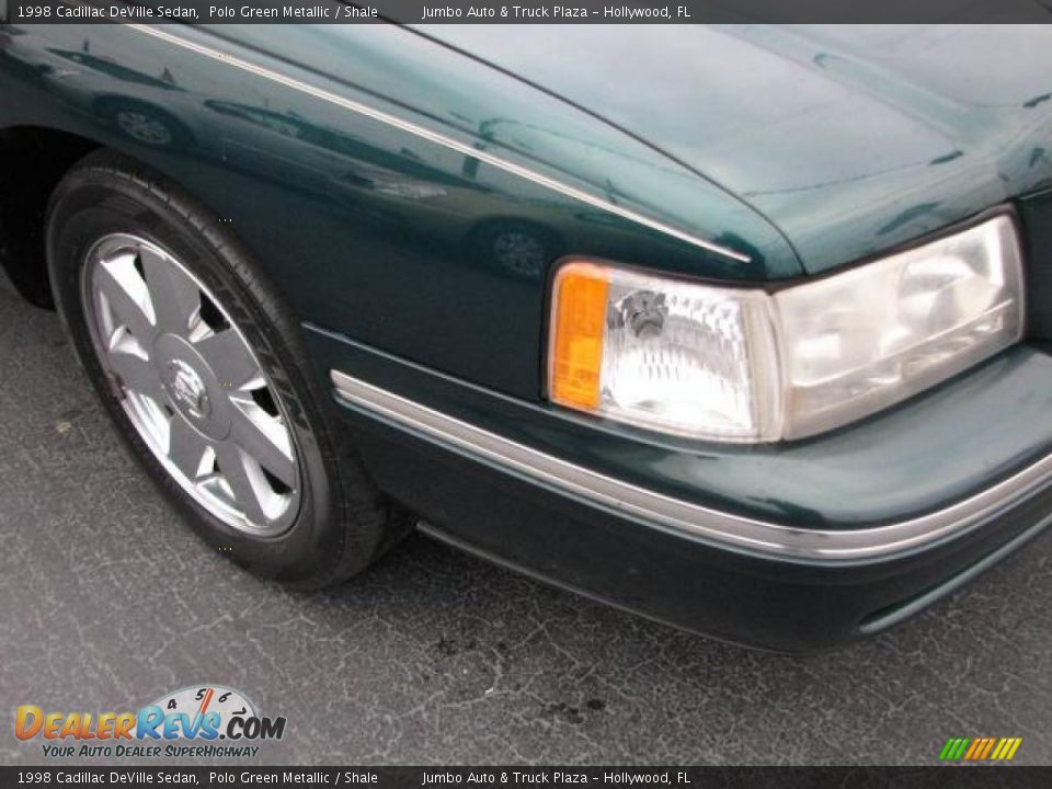 1998 Cadillac DeVille Sedan Polo Green Metallic / Shale Photo #2