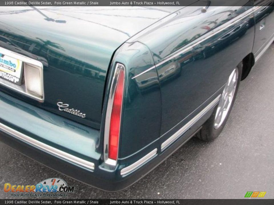 1998 Cadillac DeVille Sedan Polo Green Metallic / Shale Photo #10