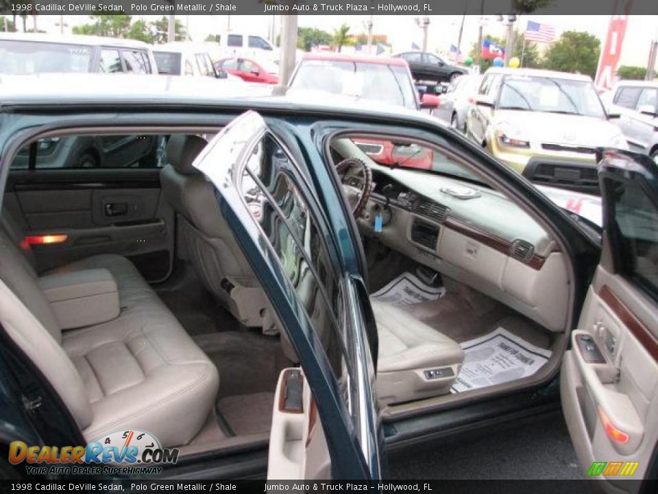 1998 Cadillac DeVille Sedan Polo Green Metallic / Shale Photo #14