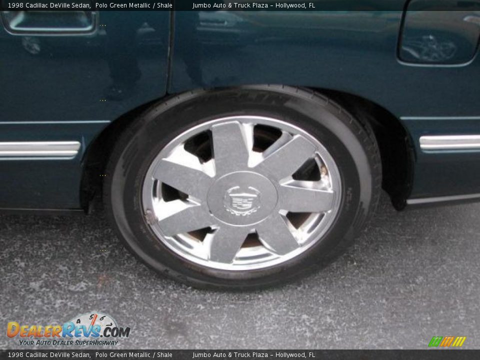 1998 Cadillac DeVille Sedan Polo Green Metallic / Shale Photo #25