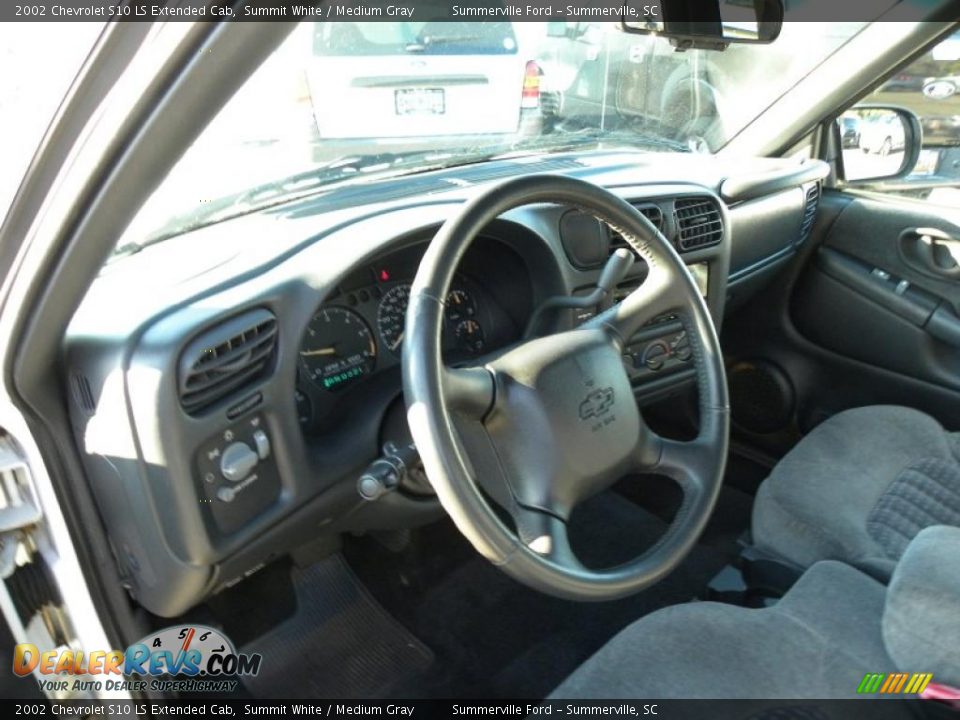2002 Chevrolet S10 LS Extended Cab Summit White / Medium Gray Photo #3