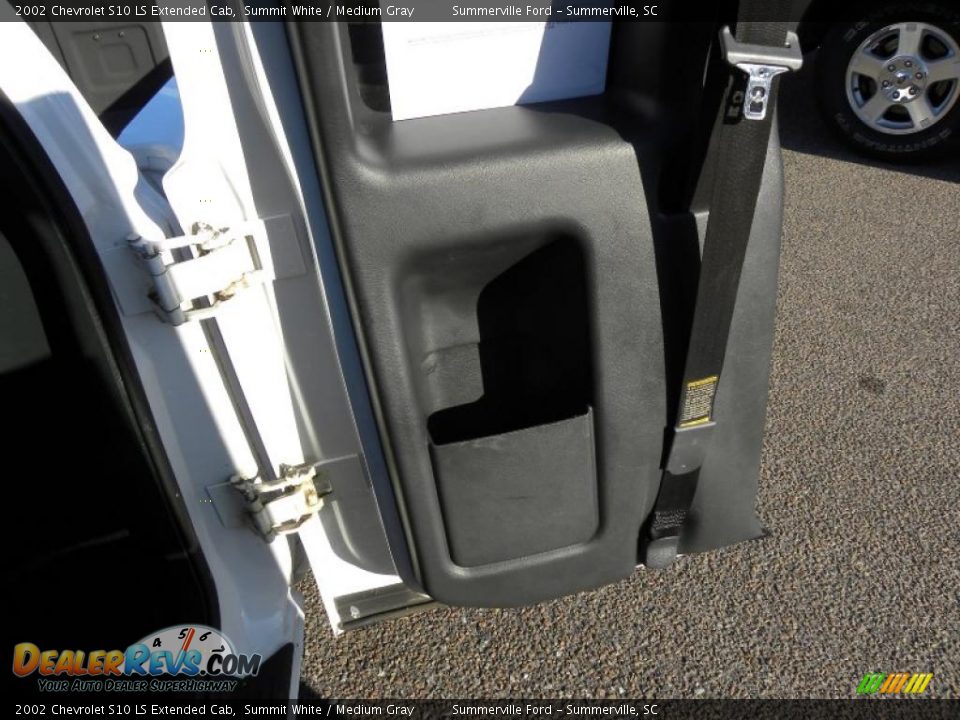 2002 Chevrolet S10 LS Extended Cab Summit White / Medium Gray Photo #7