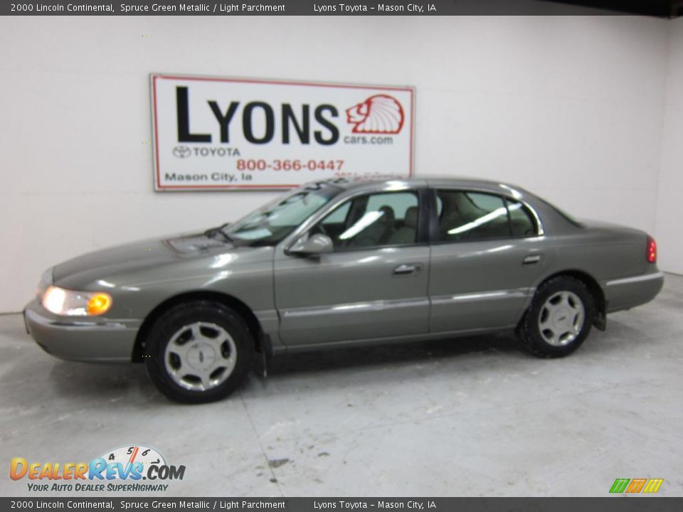 2000 Lincoln Continental Spruce Green Metallic / Light Parchment Photo #1