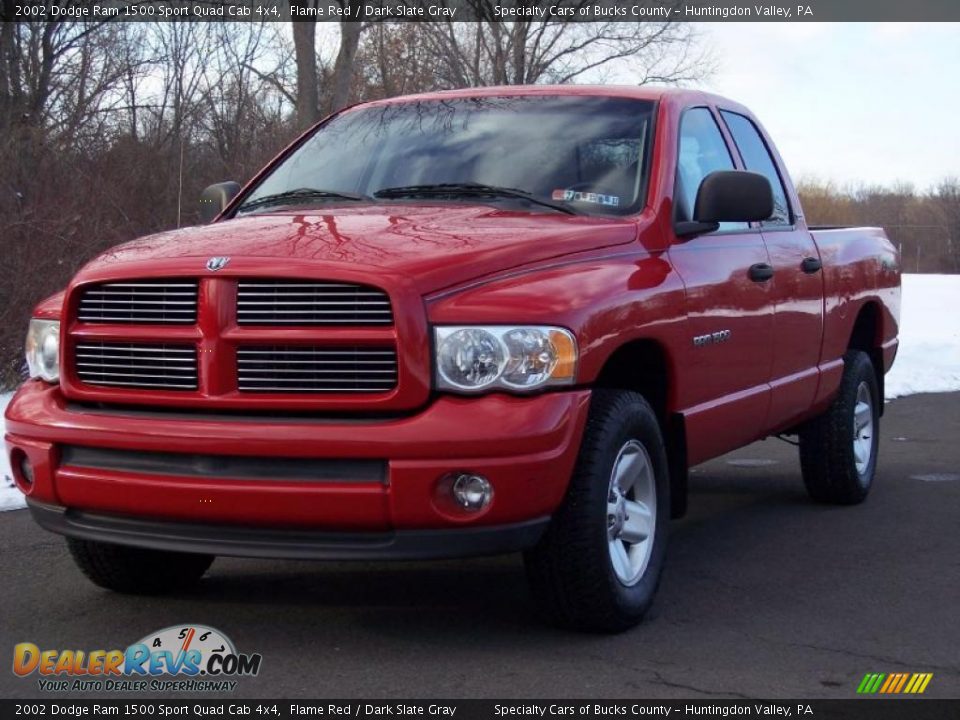 2002 Dodge Ram 1500 Sport Quad Cab 4x4 Flame Red / Dark Slate Gray Photo #3