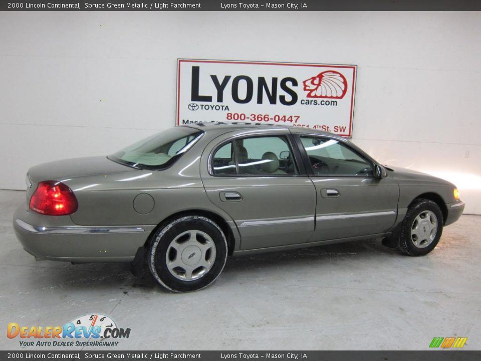 2000 Lincoln Continental Spruce Green Metallic / Light Parchment Photo #7
