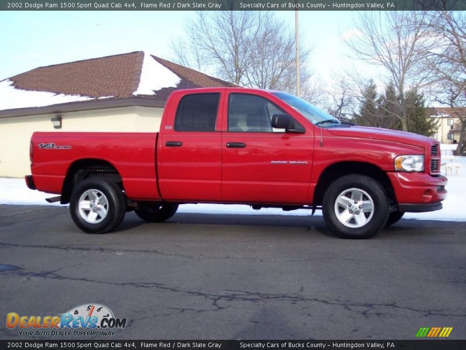 2002 Dodge Ram 1500 Sport Quad Cab 4x4 Flame Red / Dark Slate Gray Photo #10