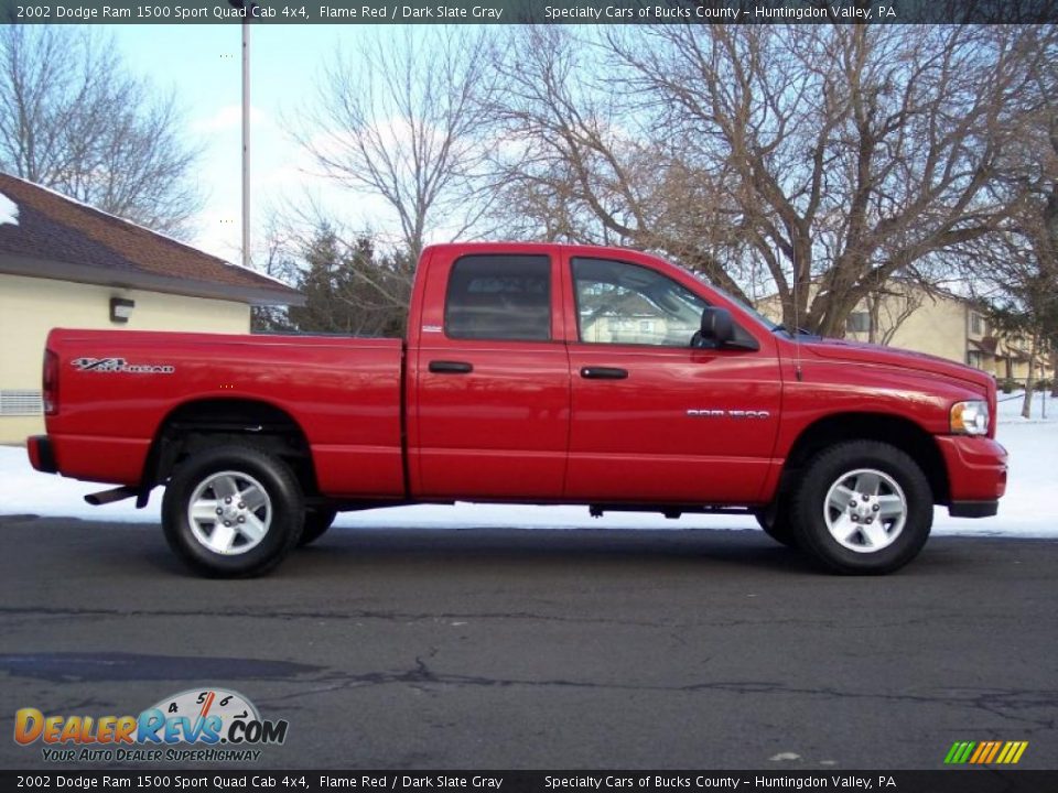 2002 Dodge Ram 1500 Sport Quad Cab 4x4 Flame Red / Dark Slate Gray Photo #11