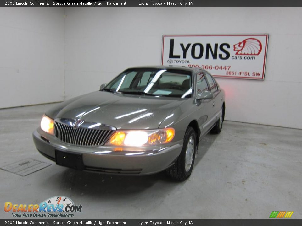 2000 Lincoln Continental Spruce Green Metallic / Light Parchment Photo #14