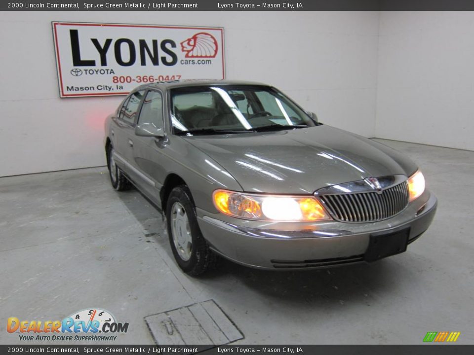 2000 Lincoln Continental Spruce Green Metallic / Light Parchment Photo #16