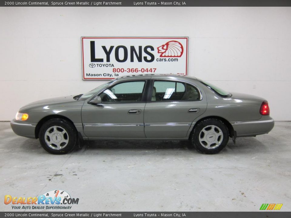 2000 Lincoln Continental Spruce Green Metallic / Light Parchment Photo #19