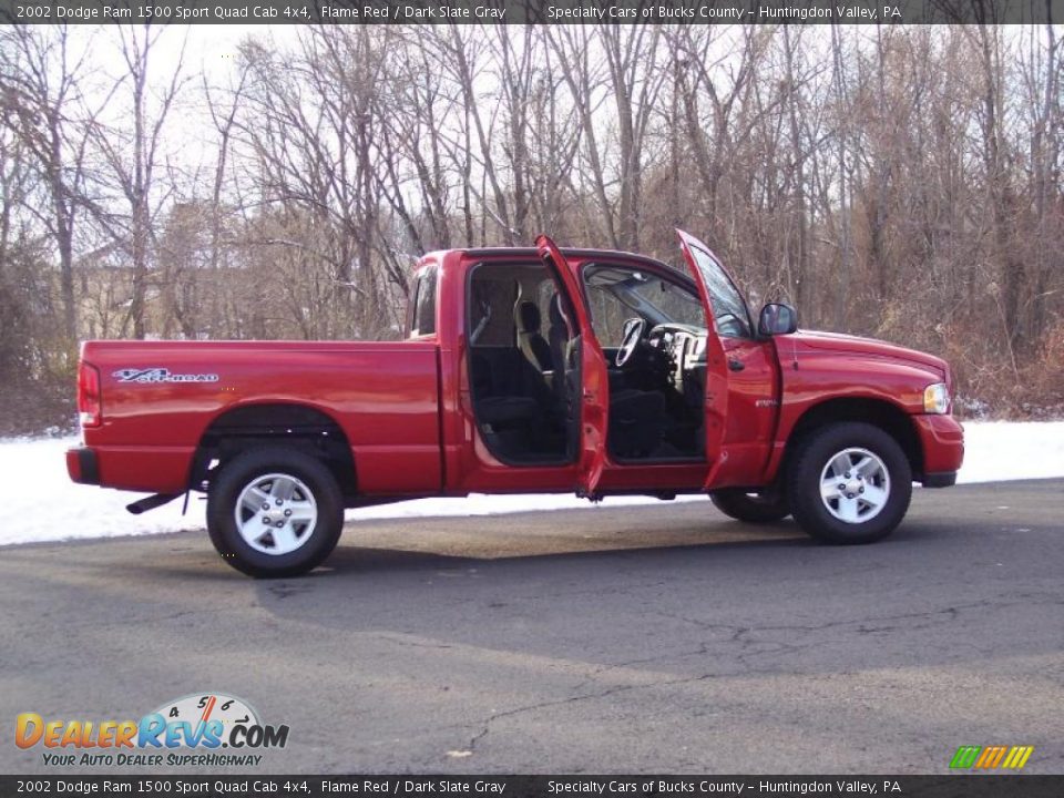 2002 Dodge Ram 1500 Sport Quad Cab 4x4 Flame Red / Dark Slate Gray Photo #18