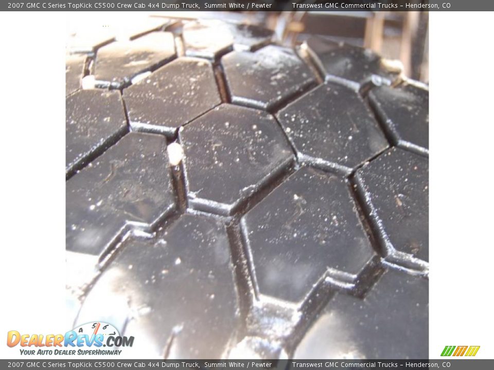 2007 GMC C Series TopKick C5500 Crew Cab 4x4 Dump Truck Summit White / Pewter Photo #17