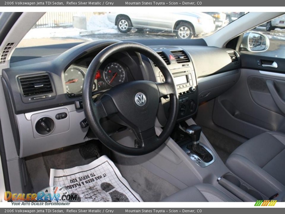 Grey Interior 2006 Volkswagen Jetta Tdi Sedan Photo 8