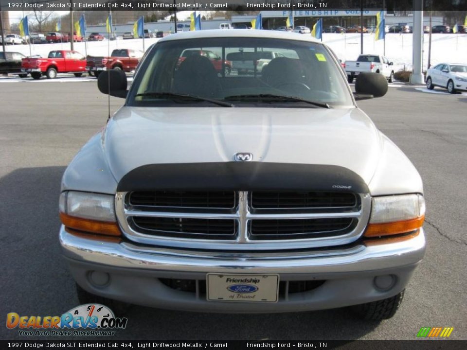 1997 Dodge Dakota SLT Extended Cab 4x4 Light Driftwood Metallic / Camel Photo #3