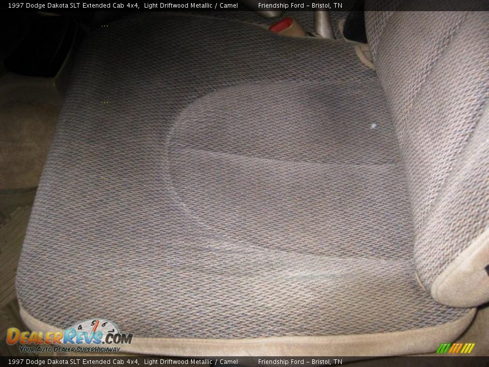 1997 Dodge Dakota SLT Extended Cab 4x4 Light Driftwood Metallic / Camel Photo #15