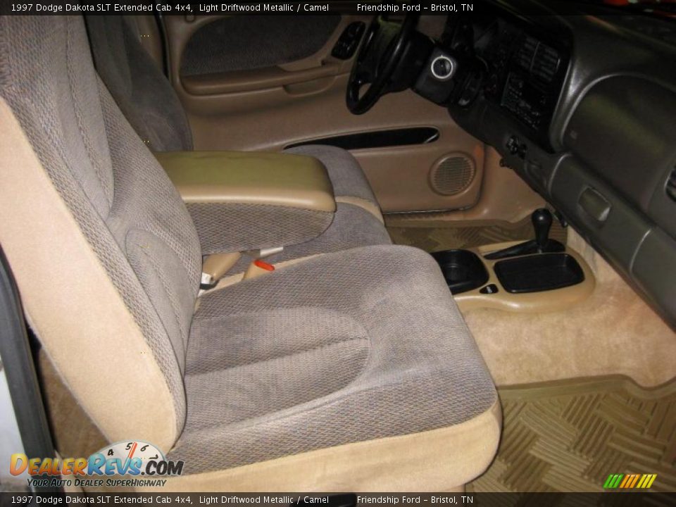 1997 Dodge Dakota SLT Extended Cab 4x4 Light Driftwood Metallic / Camel Photo #17