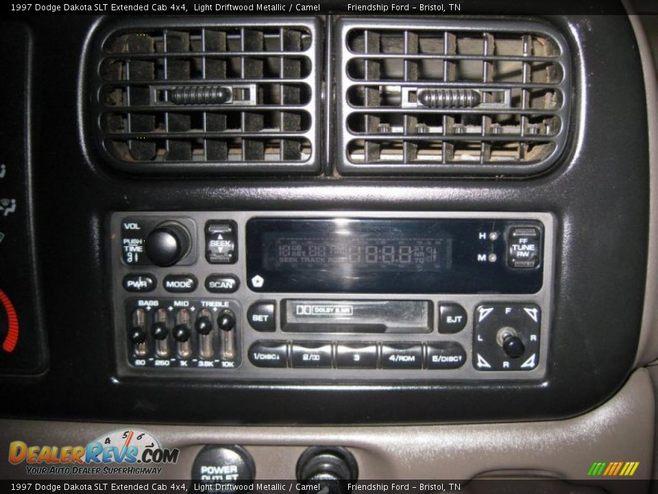 1997 Dodge Dakota SLT Extended Cab 4x4 Light Driftwood Metallic / Camel Photo #22