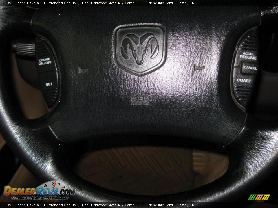 1997 Dodge Dakota SLT Extended Cab 4x4 Light Driftwood Metallic / Camel Photo #24