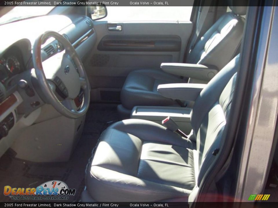 Flint Grey Interior - 2005 Ford Freestar Limited Photo #11