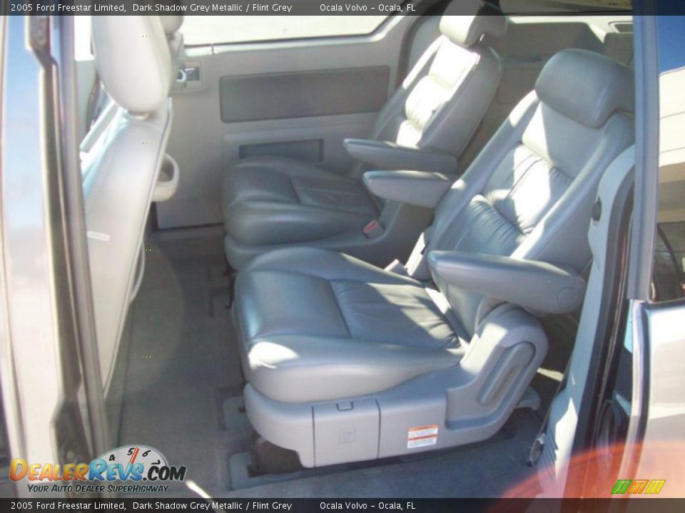 Flint Grey Interior - 2005 Ford Freestar Limited Photo #12