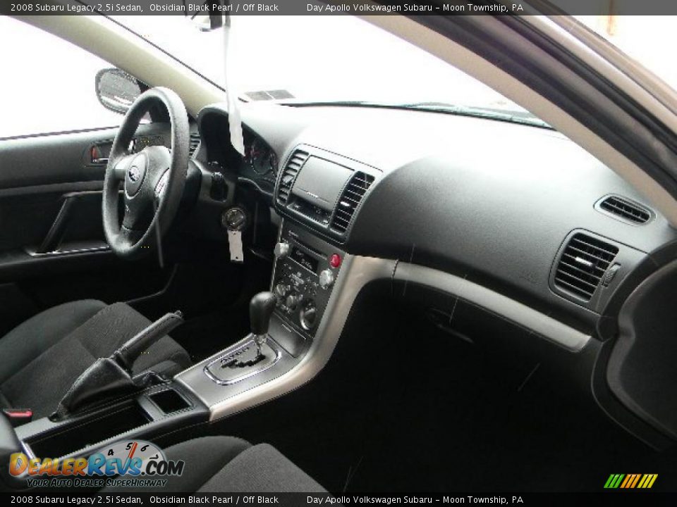 2008 Subaru Legacy 2.5i Sedan Obsidian Black Pearl / Off Black Photo #16