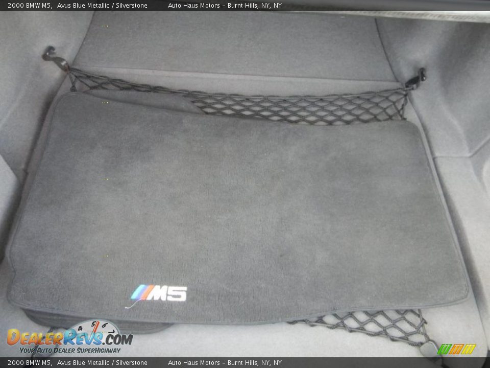 2000 BMW M5  Trunk Photo #20